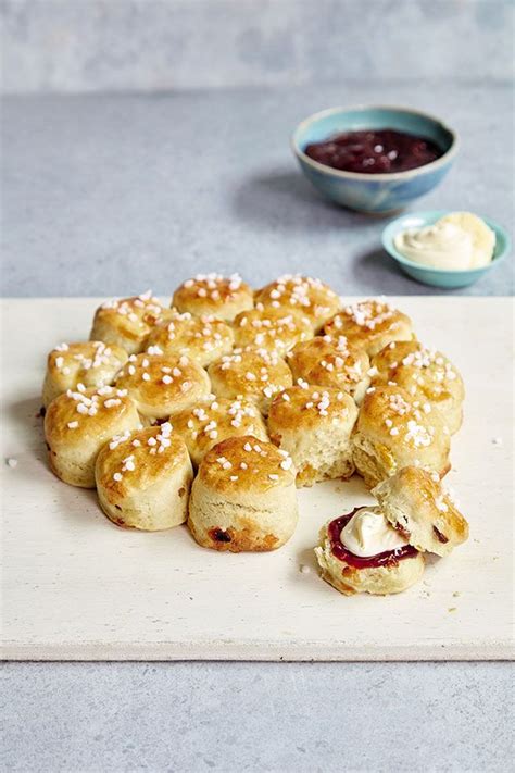 Mary Berry scone fruit crown | Mary berry scones, Berries recipes, Mini ...