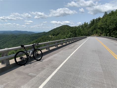 SOUTHEAST CYCLING ROUTES - FOOTHILLS PARKWAY