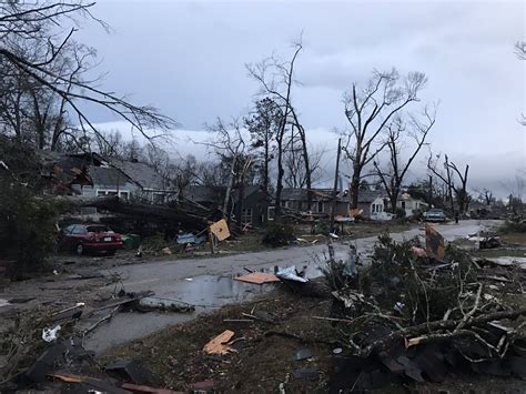 Mississippi storm: Damage, injuries reported in Hattiesburg area - Weather Alert Online