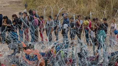 Judge won't halt US government destruction of Texas border razor wire ...