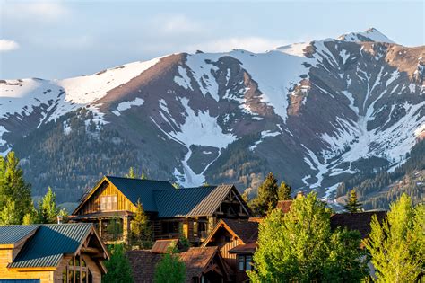 2021 best places to live in in Colorado | Home & Money