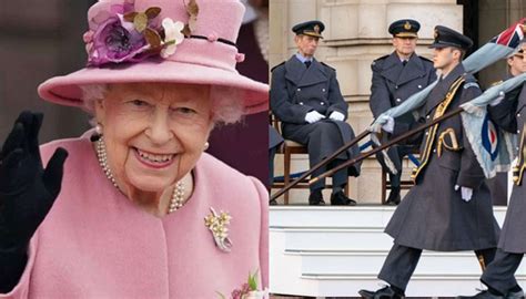 Change of guard ceremony at Buckingham Palace as Queen becomes first ...