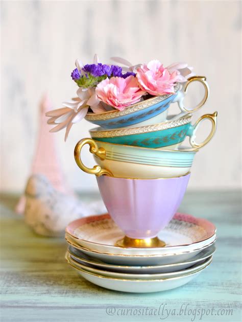 Curiositaellya: Vintage Tea Cups Love Affair