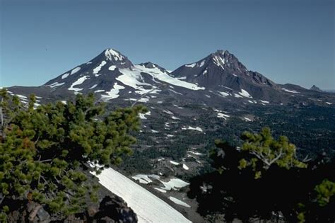 Global Volcanism Program | Three Sisters