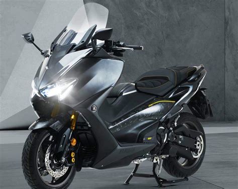 Yamaha TMAX 560 20th Anniversary Edition (2021) technical specifications