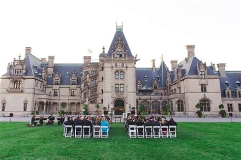 28 Castle Wedding Venues for the Ultimate Fairytale Wedding | Castle ...