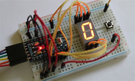 Interfacing 7 Segment Display with Arduino - Circuit Geeks