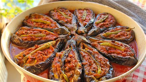 Turkish Stuffed Eggplant "Karniyarik" - Turkish Food Travel