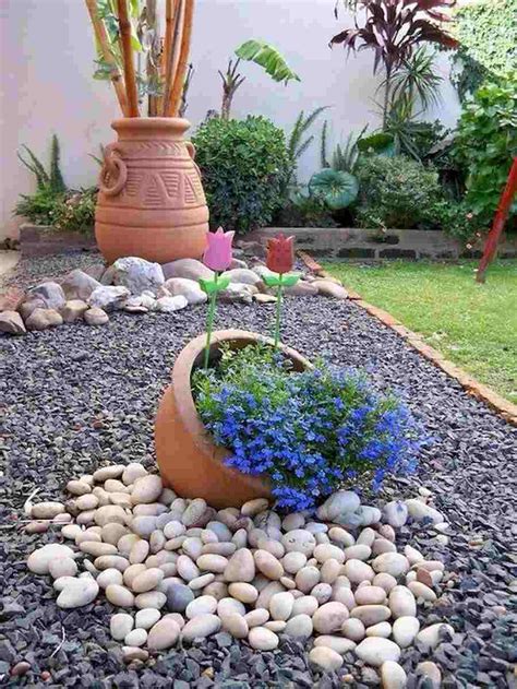 Pedras para jardim: qual tipo usar para criar uma decoração harmoniosa ...