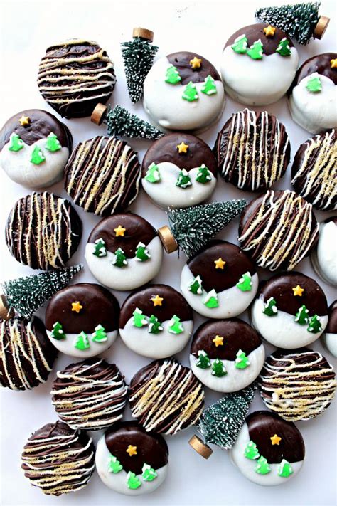 Winter Wonderland Chocolate Dipped Oreos - The Monday Box