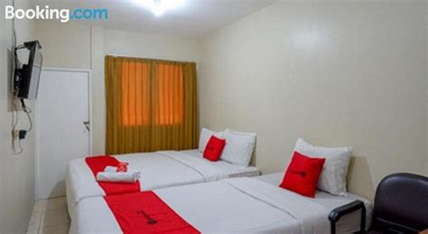 REDDOORZ NEAR AHMAD YANI MONUMENT PARK KUDUS - Prices & Hotel Reviews (Jati, Indonesia)