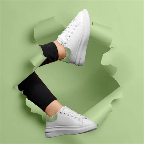 Premium Photo | Alexander mcqueen women shoes leather sneakers white high fashion streetwear trend