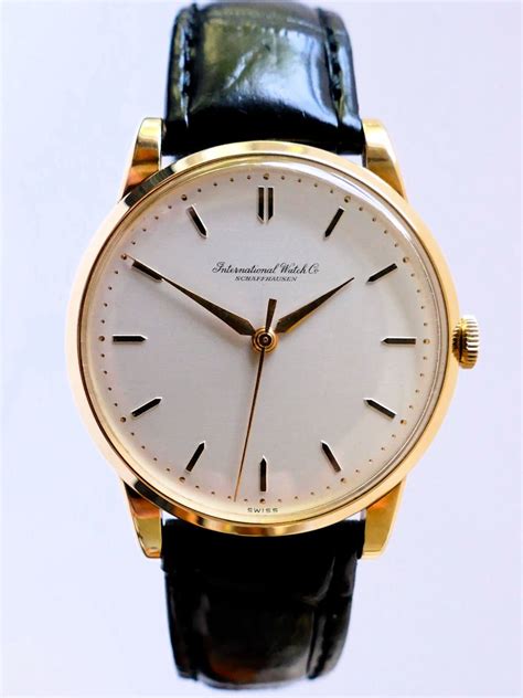 IWC Schaffhausen 18K Solid Gold Dress Watch 1951 - Farfo.com