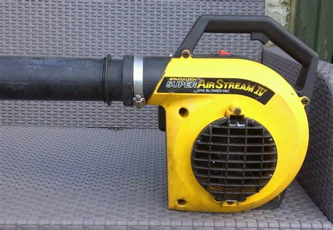 Mcculloch petrol leaf blower in very good condition | in Orrell ...