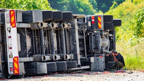 Fatal Truck Accident Highway 101, Naples, Santa Barbara County