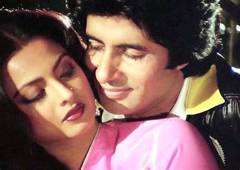 Rekha and Amitabh Bachchan's most romantic scenes (see rare pics)