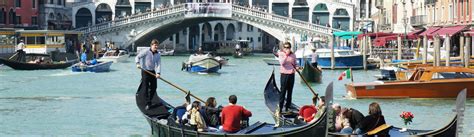 How Much Are Gondola Rides in Venice? | Prices, Hours, ETC.