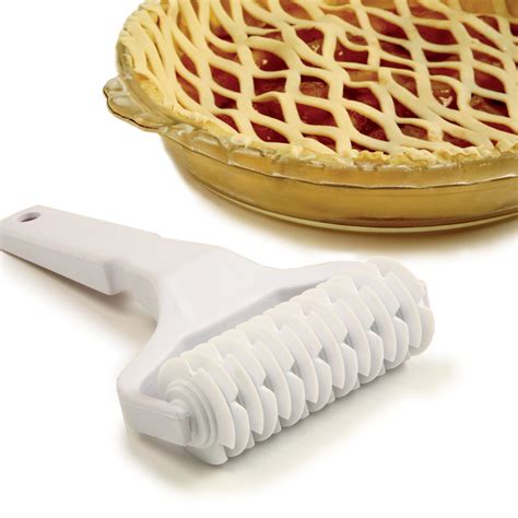 PIE TOP/PASTRY LATTICE CUTTER WITH HANDLE – Ventures Intl