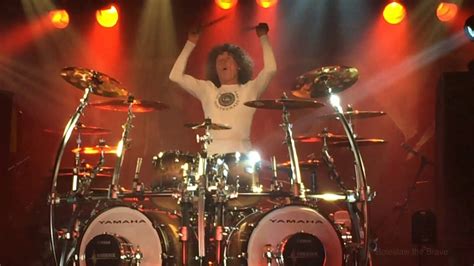 Tommy Aldridge drum solo Whitesnake live Mohegan Sun Wilkes-Barre Pennsylvania 2 July 2016 - YouTube