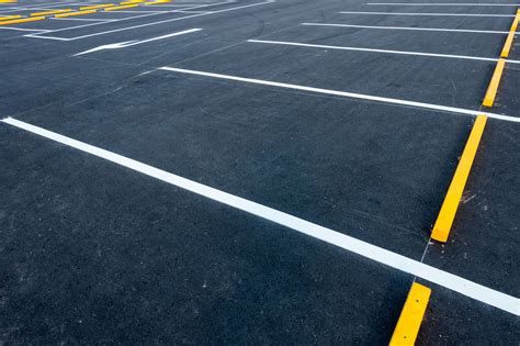 How a New Asphalt Parking Lot Can Help Your Business Grow - Bulldog Paving