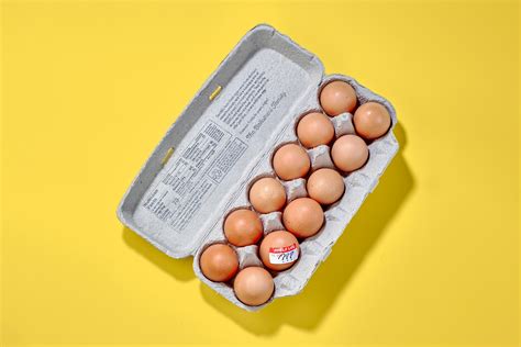 Do Eggs Expire, and Is It Safe to Eat Expired Eggs? Here's How to Tell