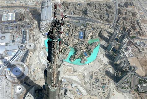 Encyclopedia: Burj Khalifa Construction