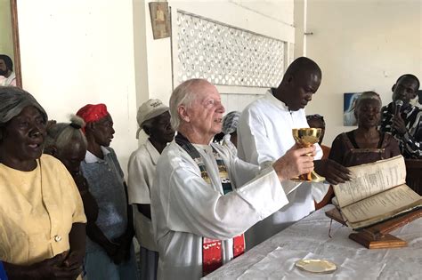 Fortified by Eucharist, U.S. Catholic priest negotiates ‘fragile’ Haiti gang truce - OSV News