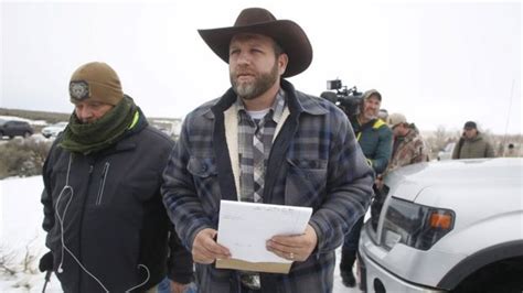 Oregon protest leader Ammon Bundy seized in deadly clash - BBC News