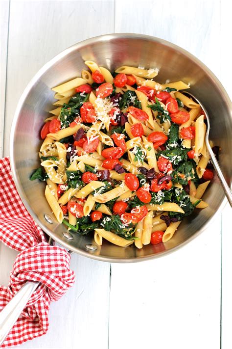 Pasta with sautéed cherry tomatoes and spinach - Green Valley Kitchen