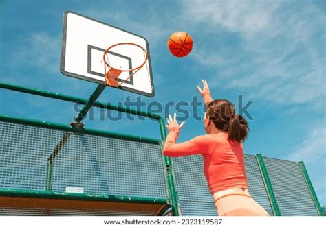 Basketball Shooting: Over 13,790 Royalty-Free Licensable Stock Photos ...