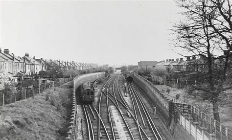 newbury park station looking towards Ilford | Peter Murch | Flickr