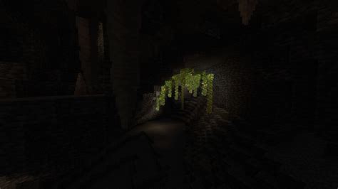 5 best Minecraft seeds for dripstone caves