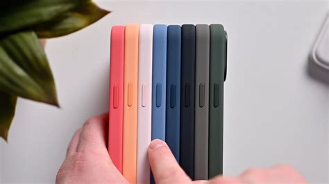 iPhone 15 silicone cases: new colors, hands on