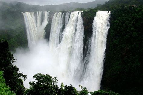 Thoseghar Waterfalls Are One Of The Highest Waterfalls In India & It Is Absolutely Breathtaking ...