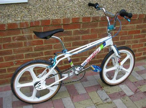 My bike back in 1989... Haro Freestyle ... Mine was chrome & the black on this one was white on ...