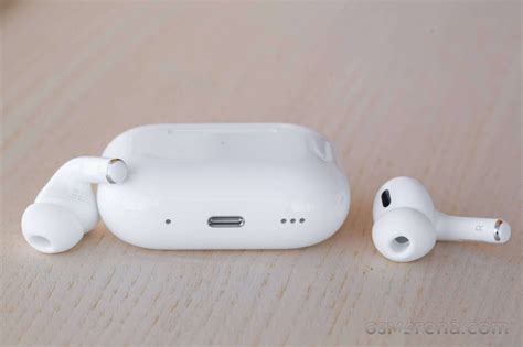 AirPods Pro (2nd generation) Bluetooth Earbuds with Active Noise ...