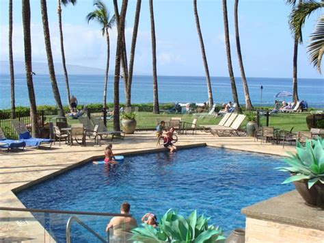 Island favorite Mana Kai Oceanfront Condominium. view condos in Kihei ...