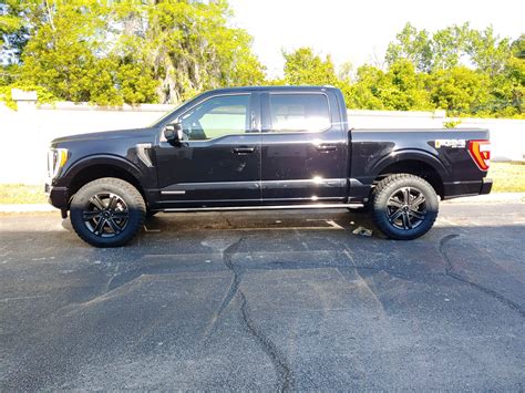 275/65/20 Nitto Ridge Grappler VS 295/60/20 Terra Grappler side by side ...