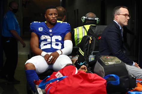 Saquon Barkley suffers ugly ankle injury in Giants’ loss to Cowboys