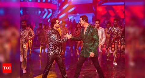 Akshay Kumar and Emraan Hashmi's recreated version 'Main Khiladi Tu ...