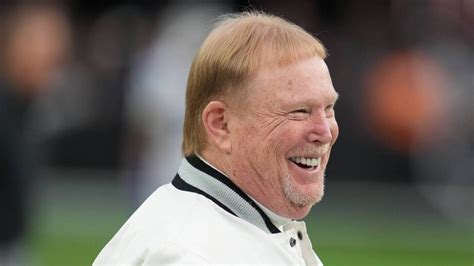 Raiders owner Mark Davis had message for players before coaching change ...