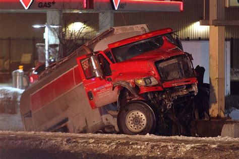 Tanker truck driver involved in crash near Thunder Centre charged ...