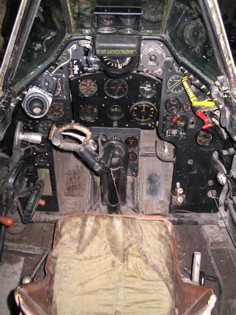 Ex-RCAF Mexican Vampire F Mk 3 cockpit | De havilland vampire, De ...