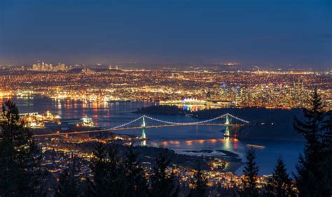 300+ Vancouver Lions Gate Bridge Night View Stock Photos, Pictures ...