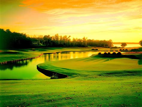 [700+] Golf Course Backgrounds | Wallpapers.com