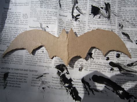 Chuck Does Art: DIY Batman Costume: Batarang