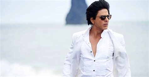 Just 20 Pictures Of Shah Rukh Khan To Make Your Weekend A Little Brighter