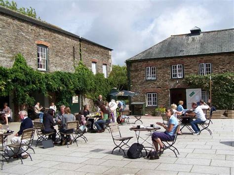 Crofters Restaurant, Trelissick Gardens © Geoff Pick cc-by-sa/2.0 :: Geograph Britain and Ireland