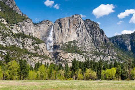 When and How to See Yosemite's Waterfalls