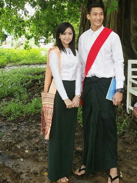 Myanmar school uniforms|| ©paingtakhon | Myanmar traditional dress, Burmese clothing, Couple posing